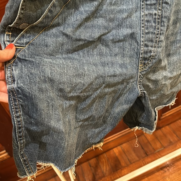 GAP Raw Hem Short Over Alls Sz L - Picture 3 of 6